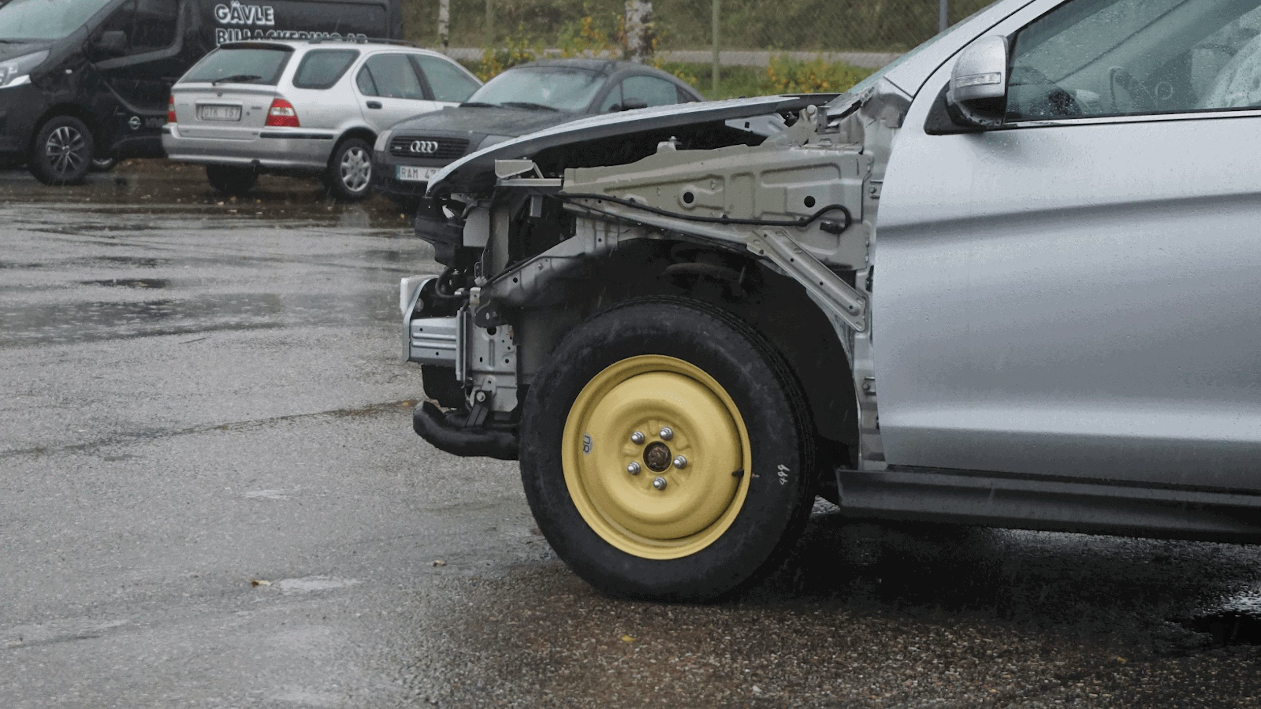 A car with a spare tire
