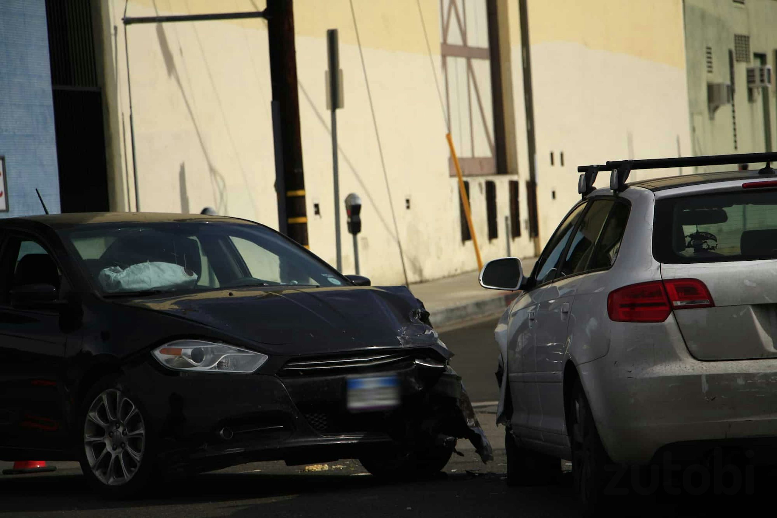  Tailgating/speeding isn’t okay just because you have ABS. Technology is only a tool to aid you, and it won’t compensate for poor driving decisions.